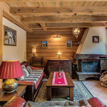 Blackbushe - Traditional - Alpes Travel - Sleeps 4-6 Chalet
