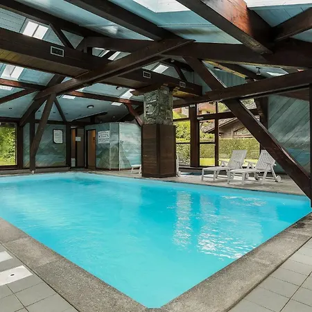 Blackbushe - Traditional - Alpes Travel - Sleeps 4-6 *