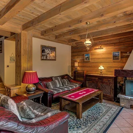 Blackbushe - Traditional - Alpes Travel - Sleeps 4-6 Chalet *