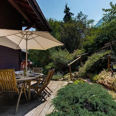 Blackbushe - Traditional - Alpes Travel - Sleeps 4-6 Chalet