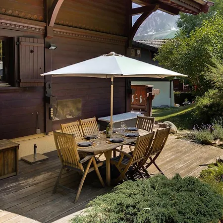 Chalet Blackbushe - Traditional - Alpes Travel - Sleeps 4-6 *