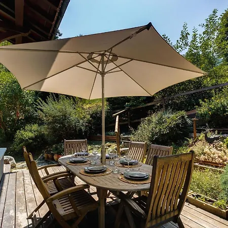 Chalet Blackbushe - Traditional - Alpes Travel - Sleeps 4-6 *